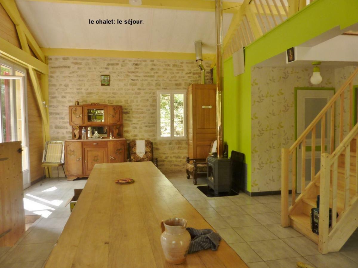 ホテル Domaine De Couchenoire Joux-la-Ville エクステリア 写真